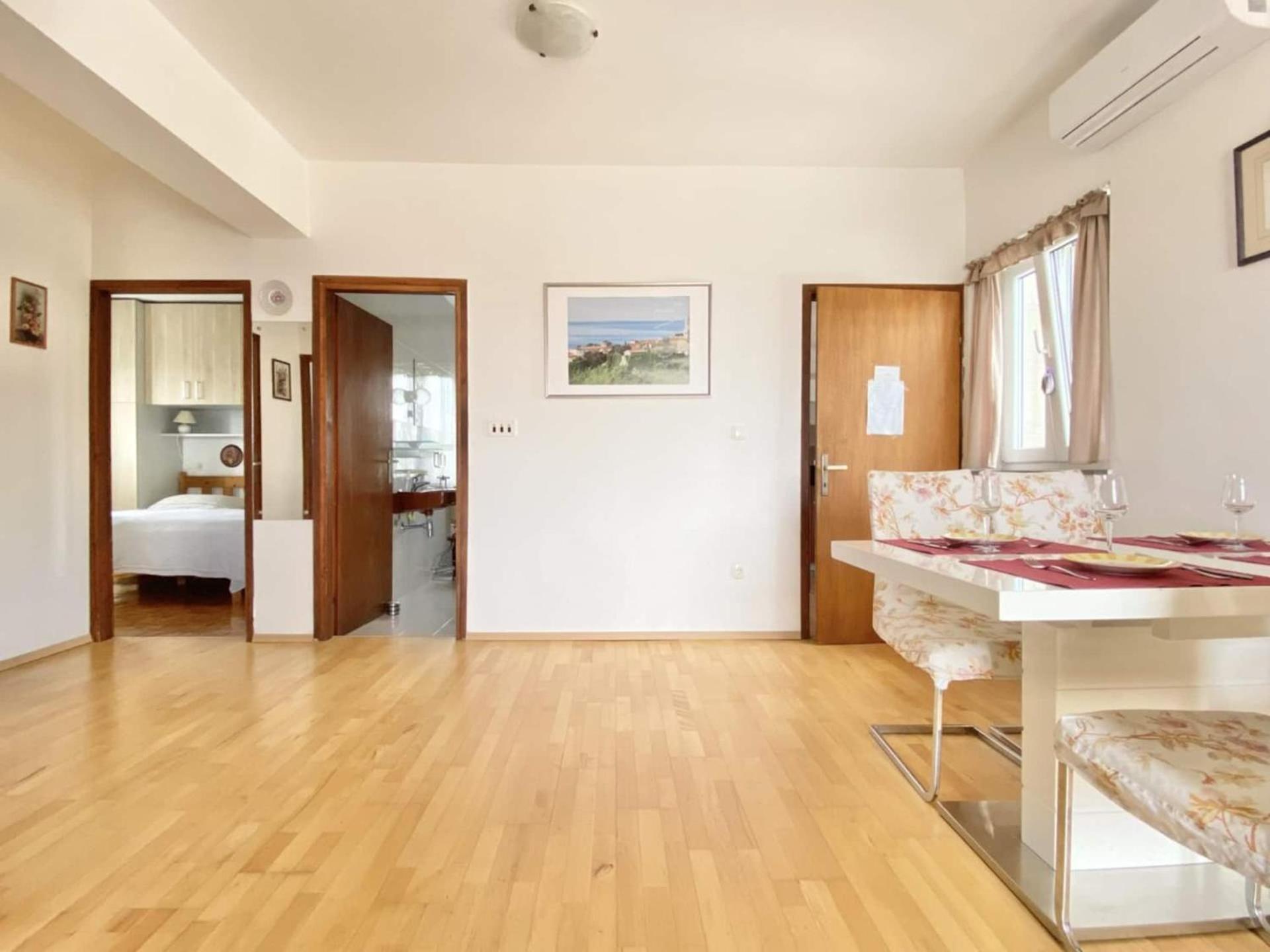 Family Apartments Viva Close To The Beach Veglia Exterior foto