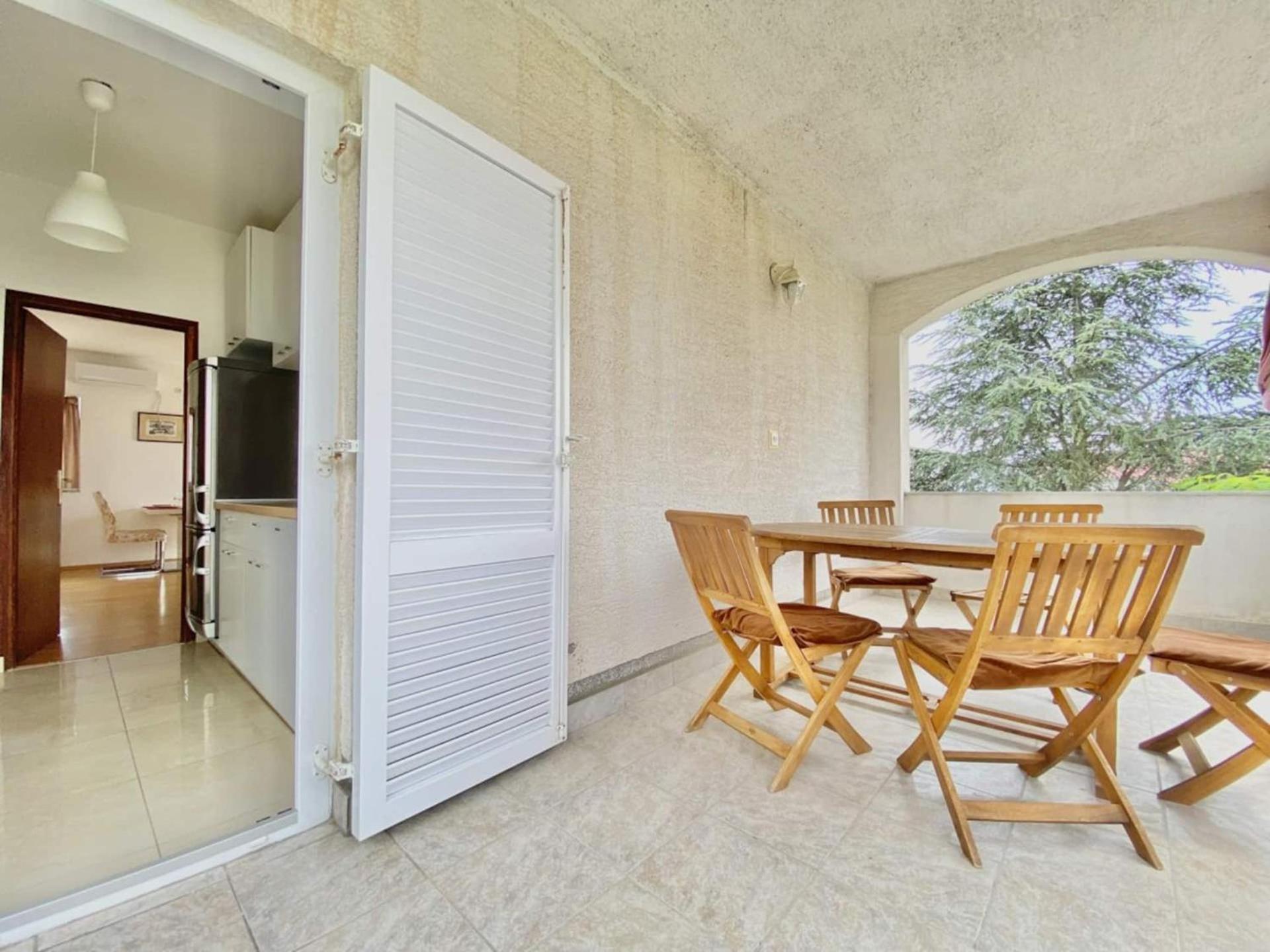 Family Apartments Viva Close To The Beach Veglia Exterior foto